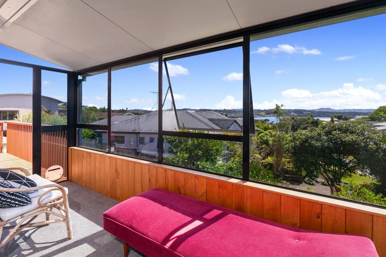 Serene At Snells - Snells Beach Bach Exterior photo